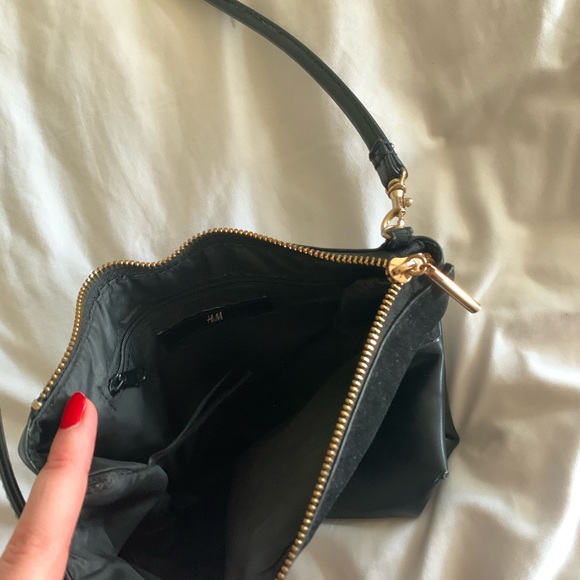 H&M Handbag - Picture 3 of 3